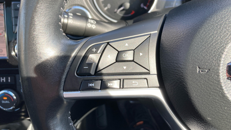 Nissan Qashqai 1.5 dCi 115 Tekna 5dr Diesel Hatchback